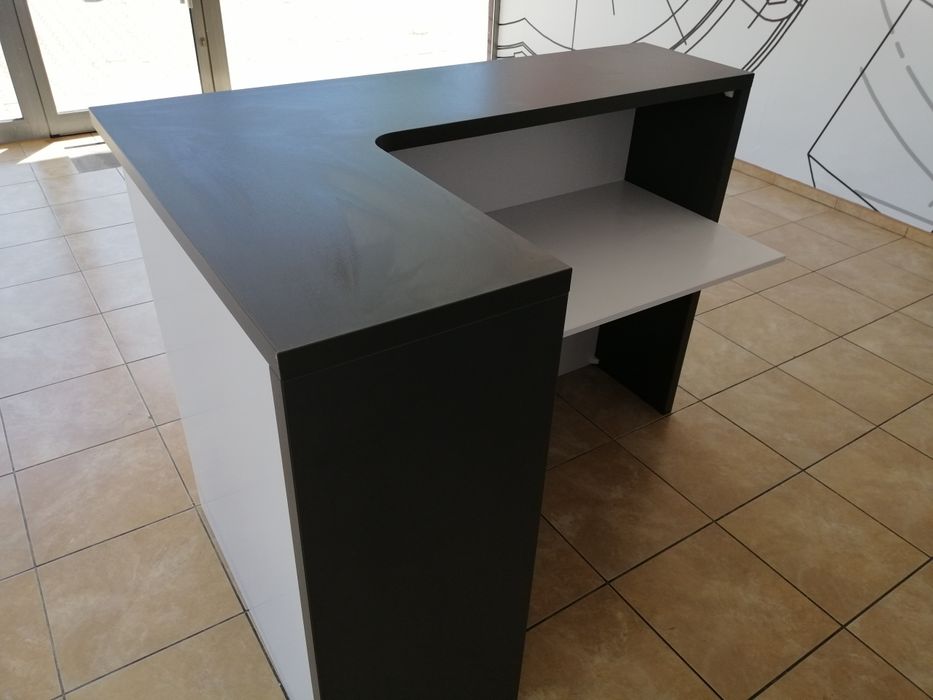 Lada recepcyjna Recepcja narożna