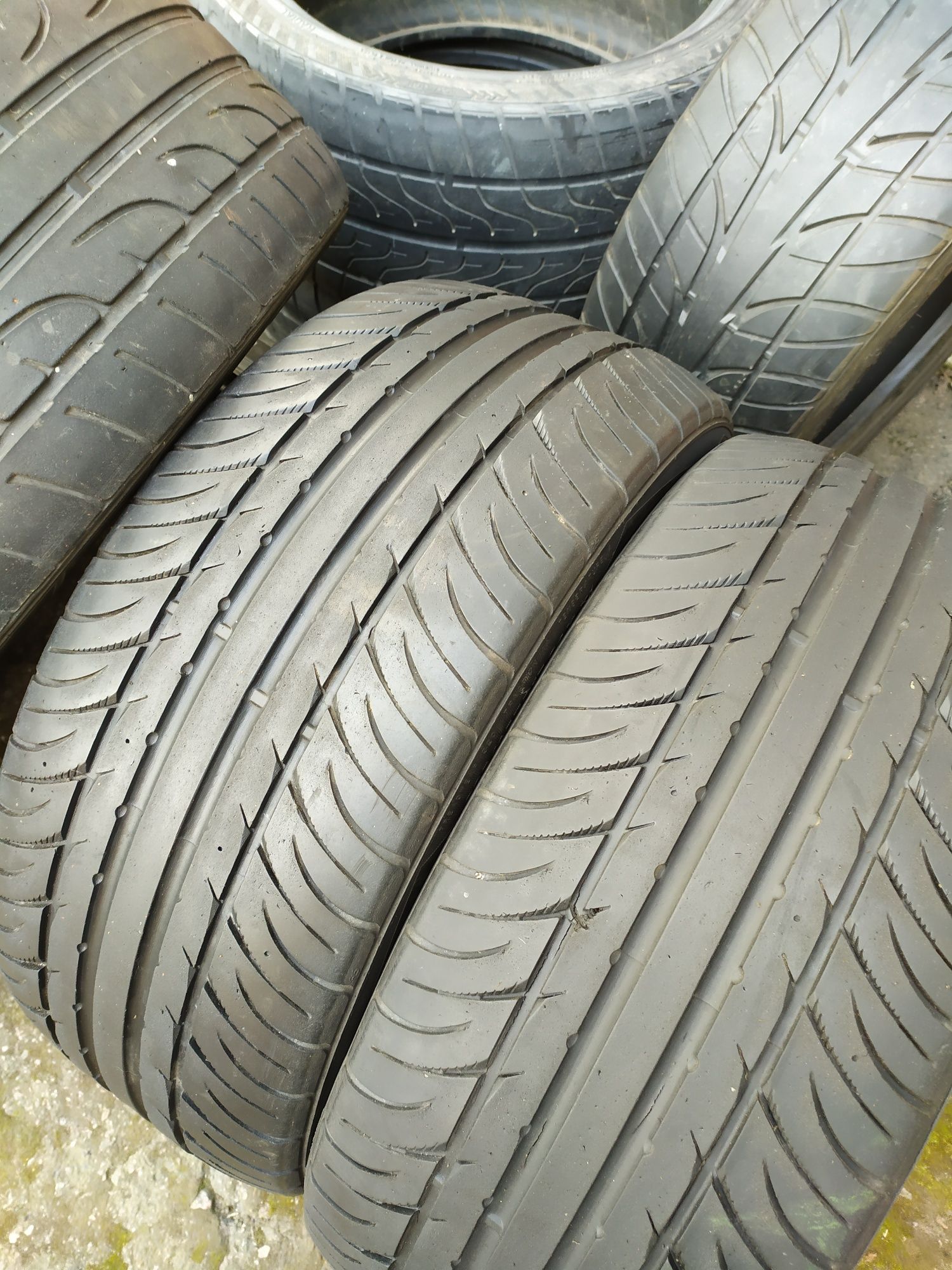 225/ 45     R17 KUMHO