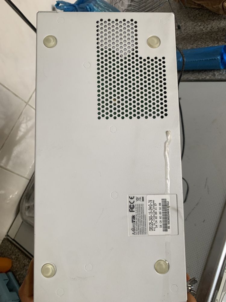 Коммутатор MikroTik Cloud Router Switch 125-24G-1S-IN