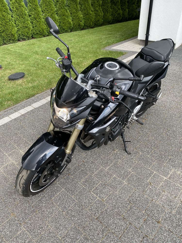 Suzuki gsr750 rok 2011
