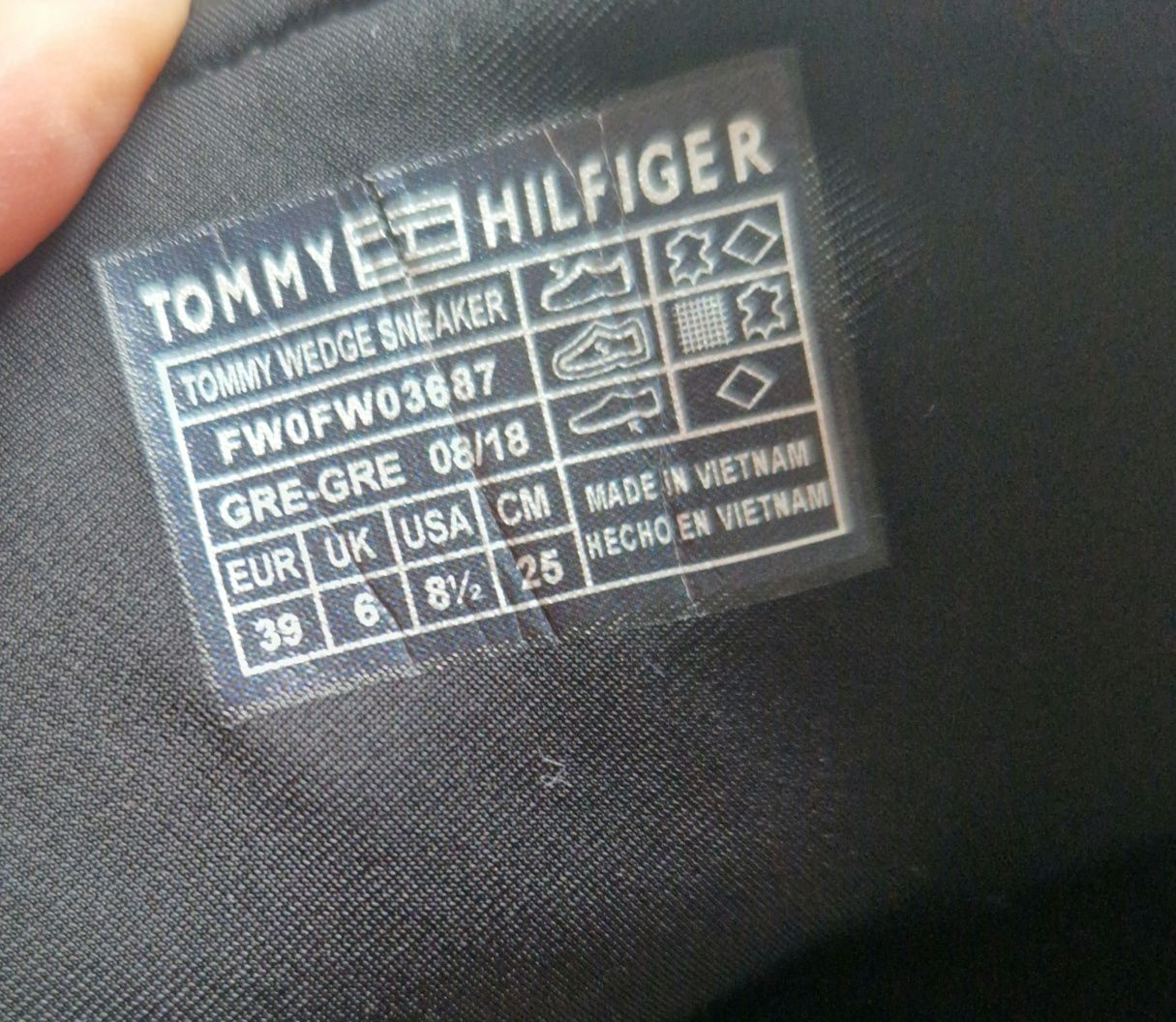 Botki Tommy Hilfiger r.39 Jak Nowe