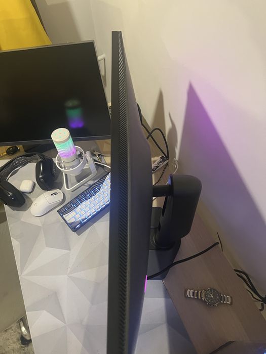 Monitor AlienWare AW2725QF