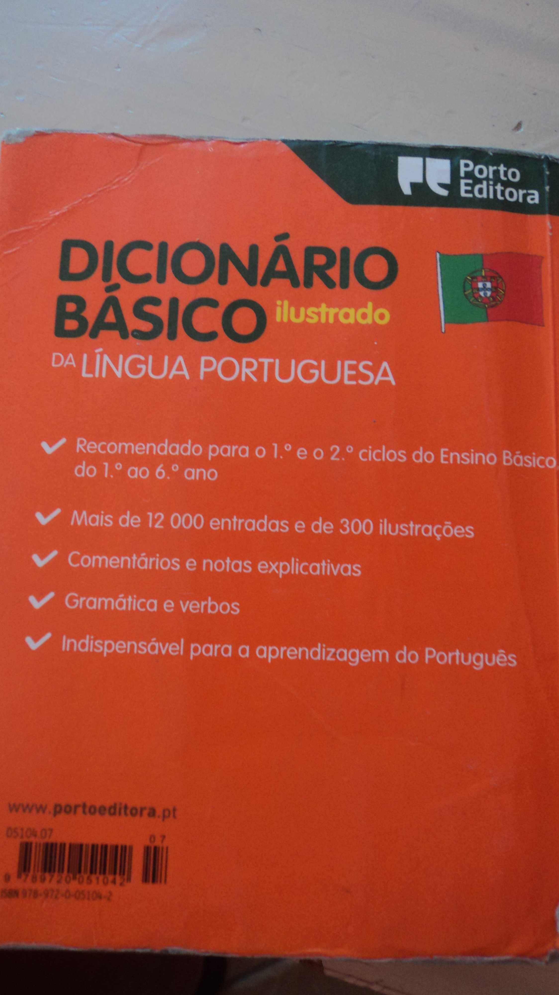 2 Dicionários de língua portuguesa com acordo ortográfico