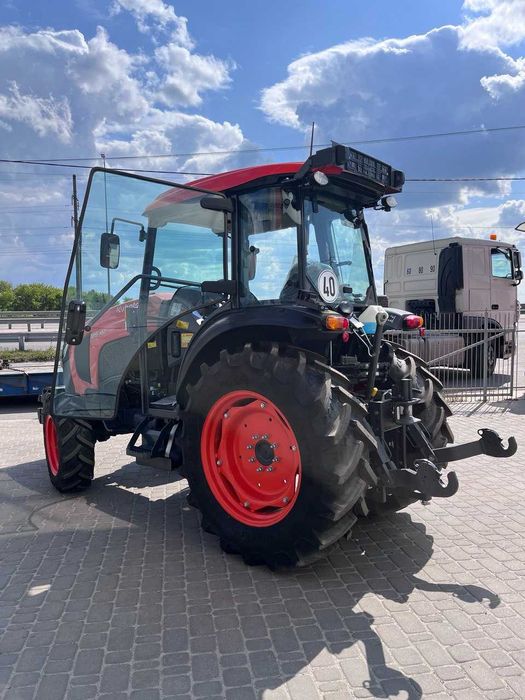 Садовий трактор Kubota M5-102 Narrow