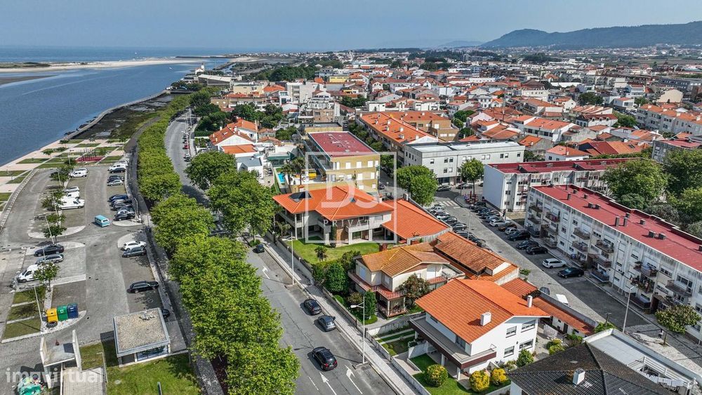 Moradia T5  na marginal de Esposende : Vista Deslumbrante para Rio e M