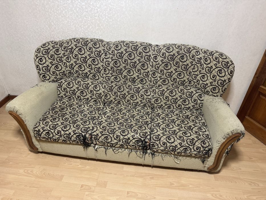 Отдам диван БЕСПЛАТНО