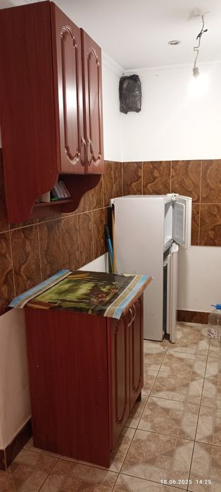 Оренда кімнати в гуртожитку.Дружба.