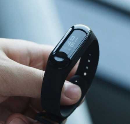 Продам Mi Smart Band 3