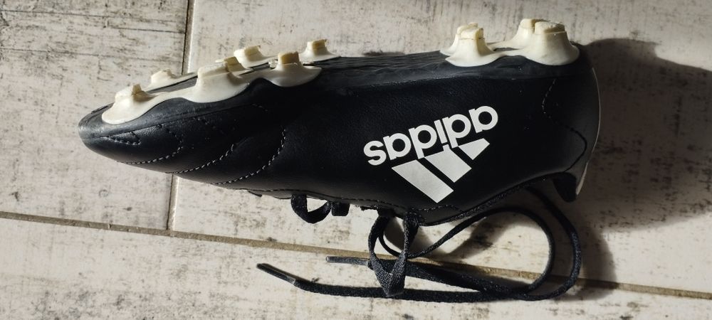 Buty do piłki nożnej korki lanki Adidas, rozm. 31,5
