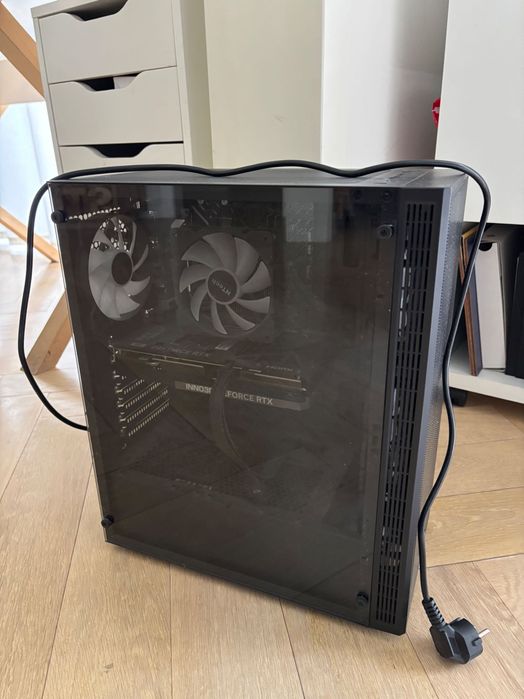 Torre feita por medida de Gamming