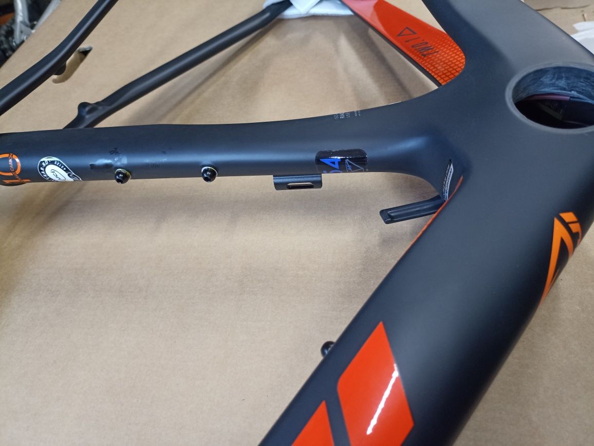 Nowy Frame set Fuji Transonic 2.1 Karbon + sztyca Widelec trek scoot