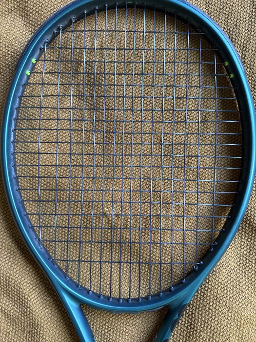 Wilson blade 100 v9 16x19