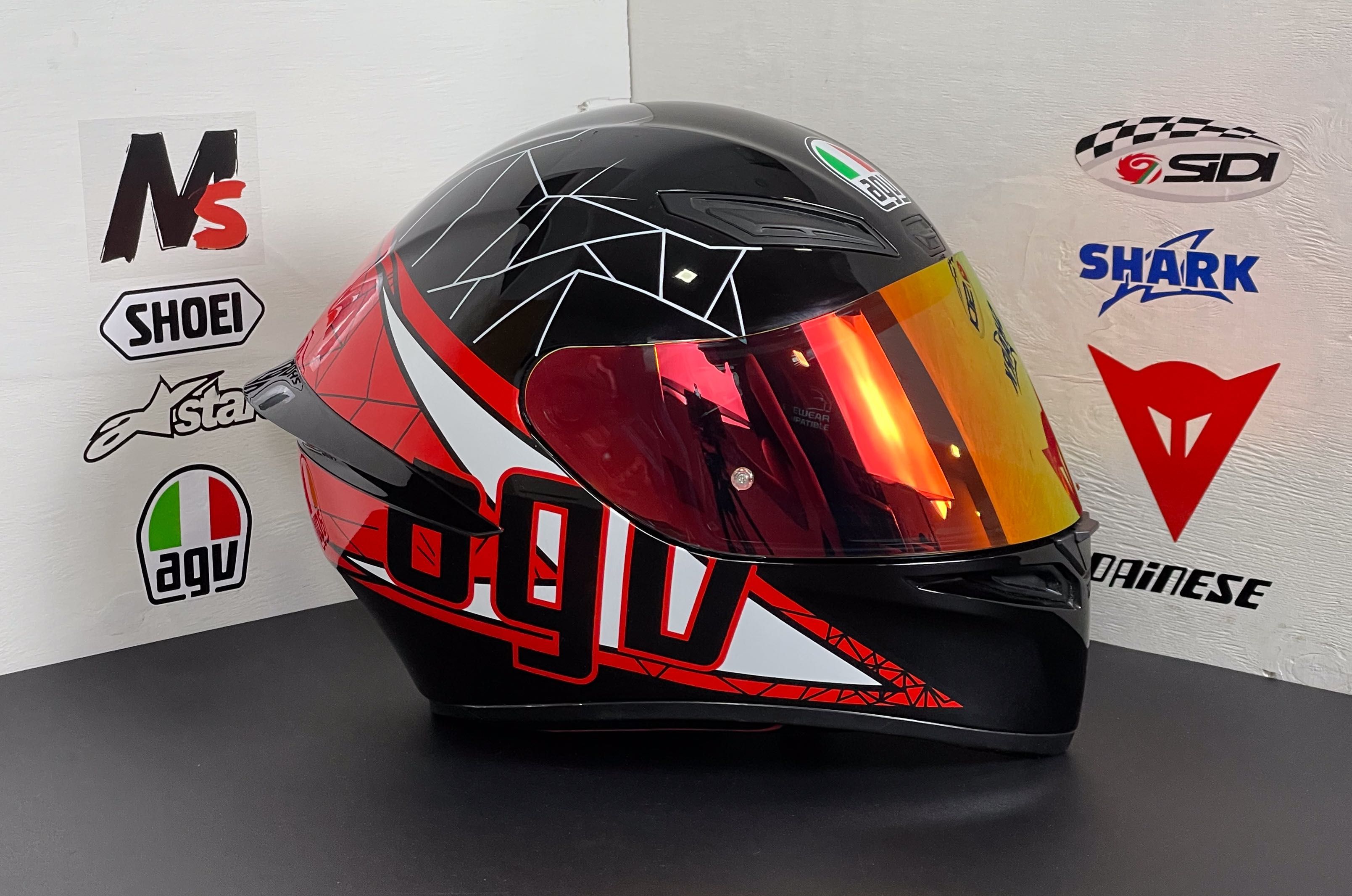 Шолом Agv, Hjc, Shoei K-1