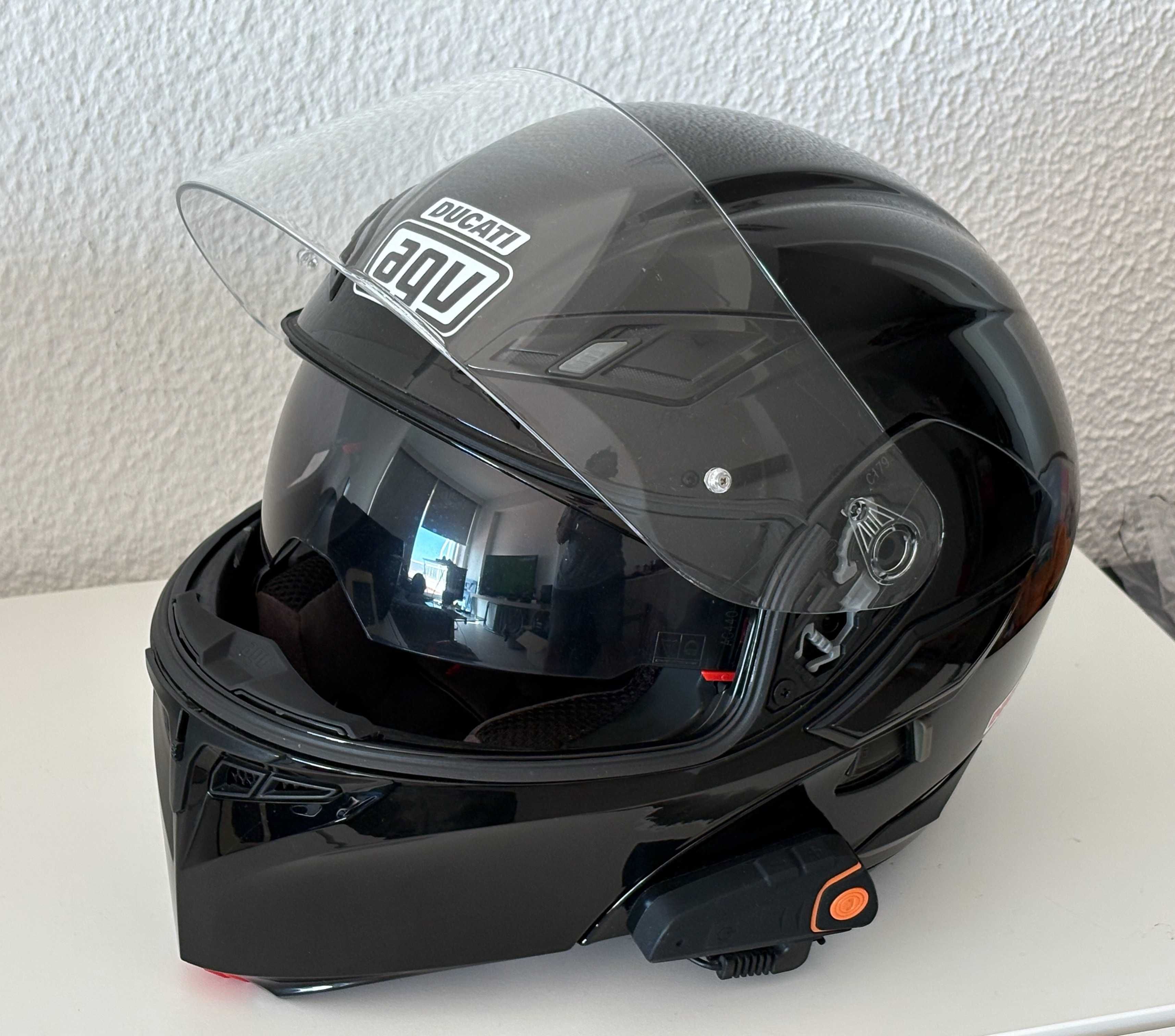 Capacete modular AGV Compact ST. Pouco uso, ótimo estado. Tamanho M