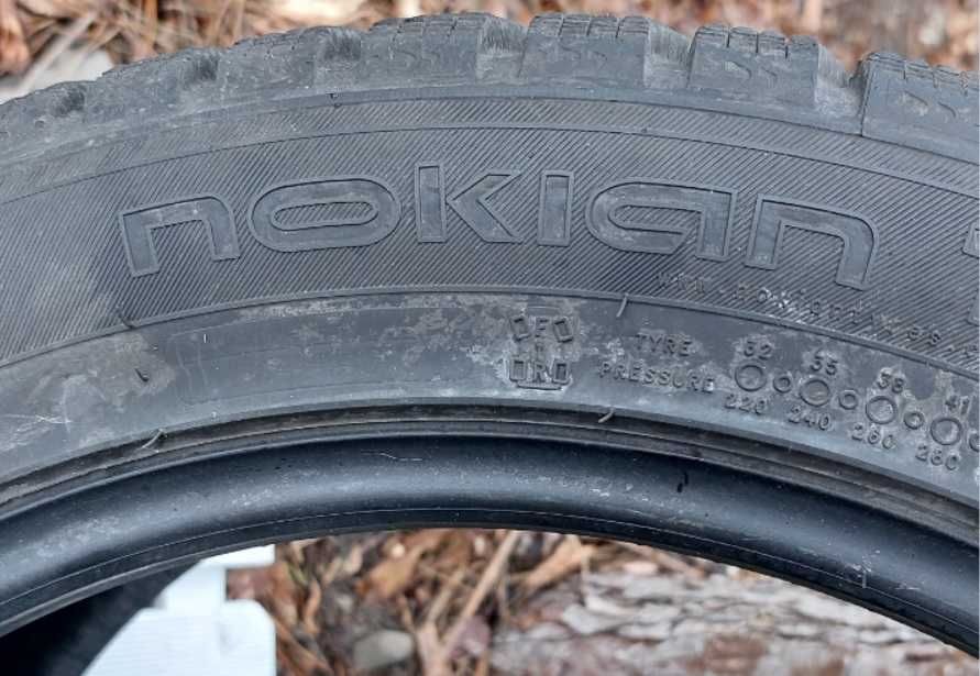 Зимние шины Nokian Nordman 7.235/45 R17 97T XL (шип)