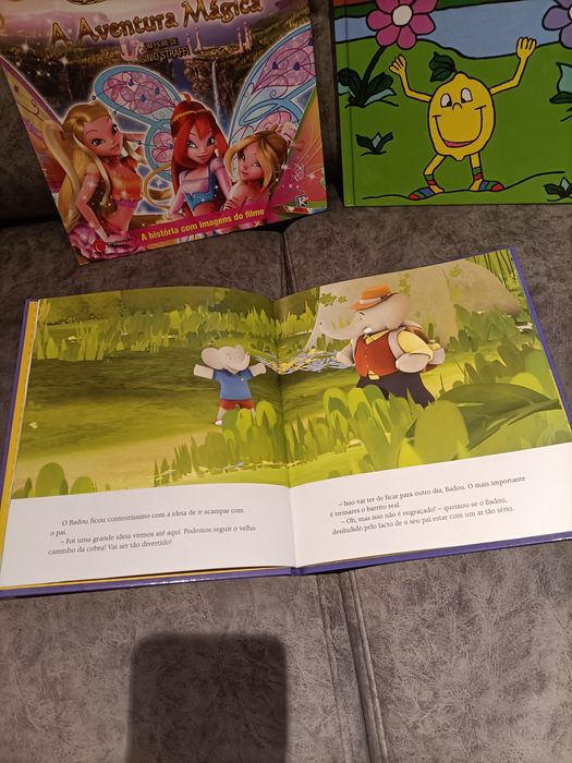 Livros infantis como novos