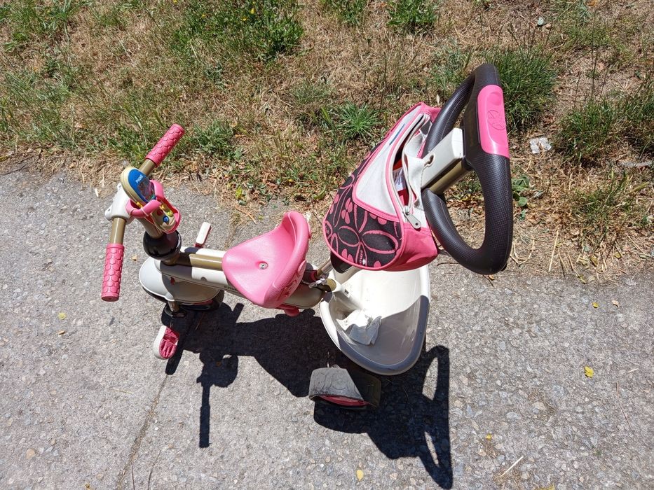 Triciclo evolutivo menina