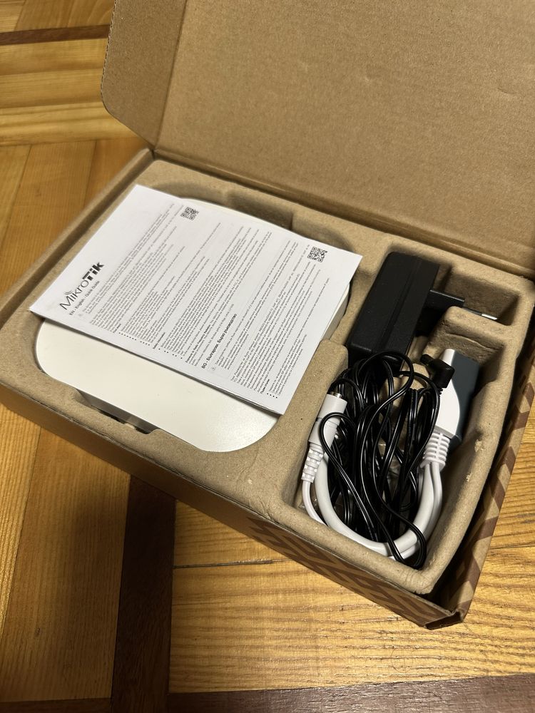 Продам  точку доступу  MikroTik cAP ac