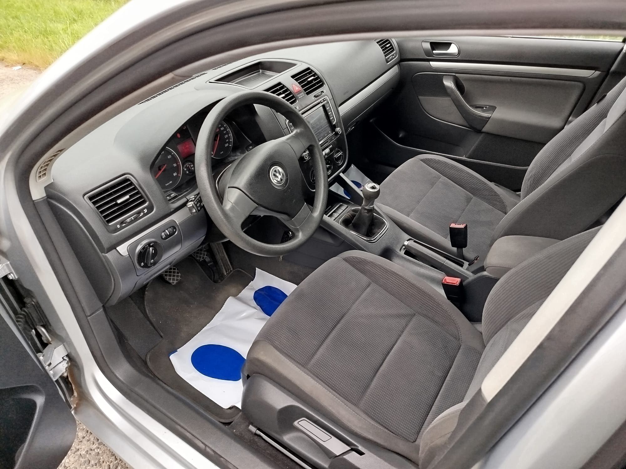 VW Jetta Golf V 1.6 Benzynka comfortline Zadbany Bezwypadkowy