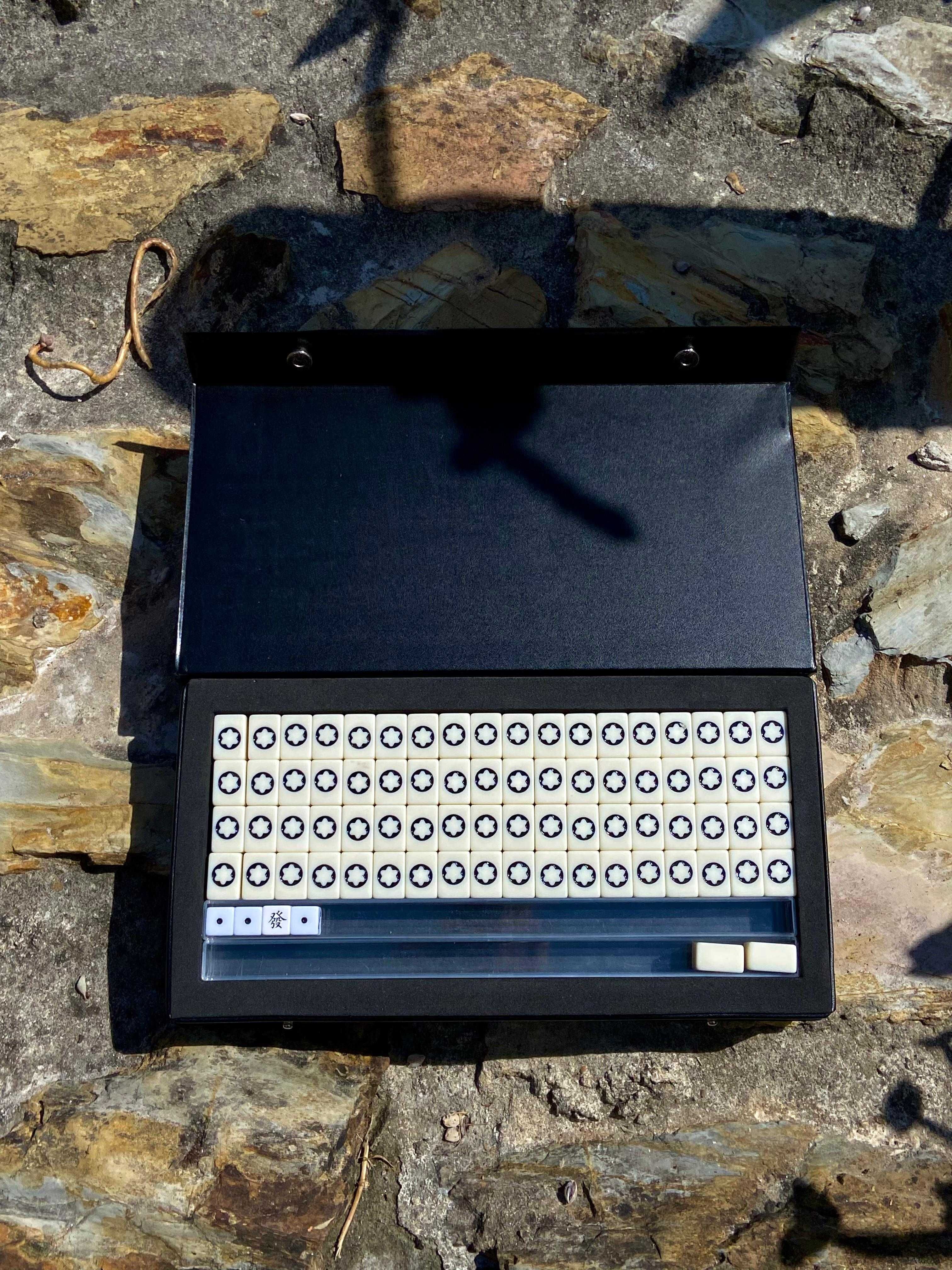 Jogo Mahjong Montblanc Com Caixa Exterior e Dados