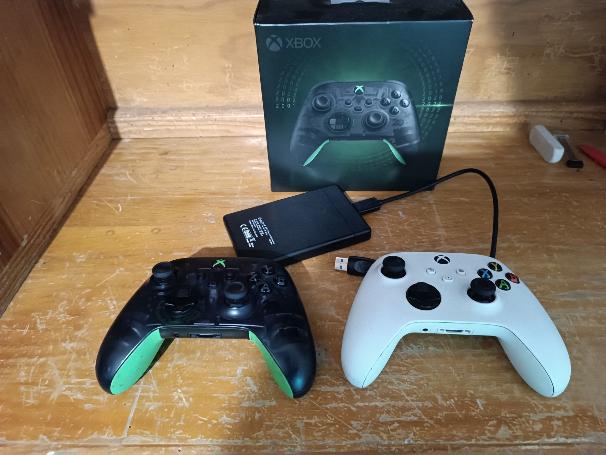 Xbox series s na caixa c/extras