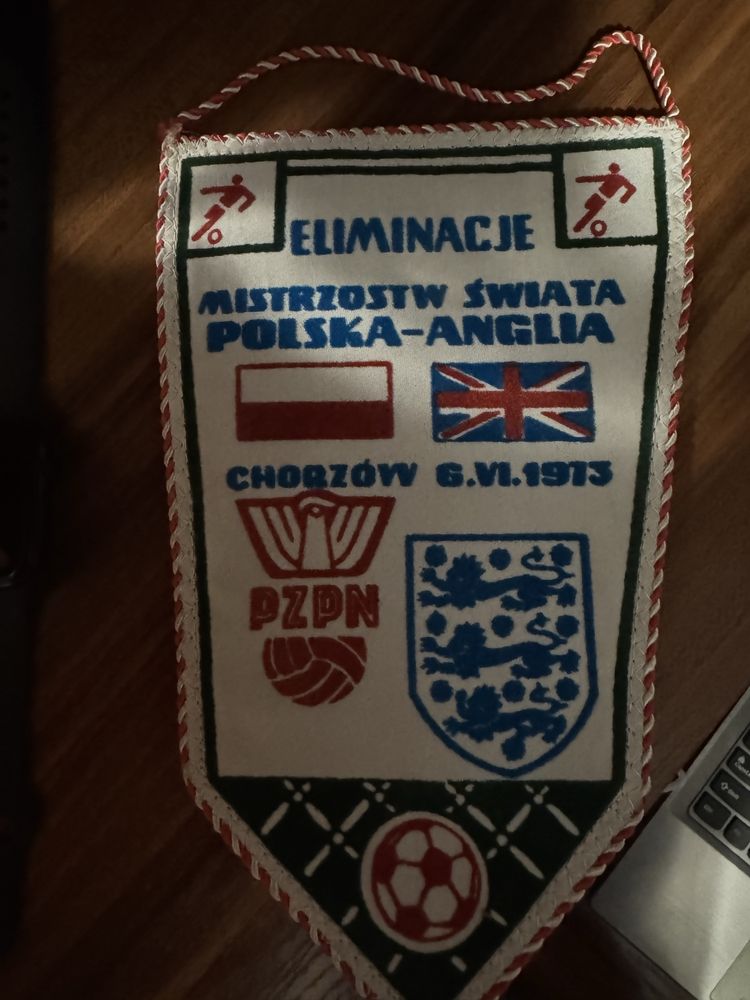 Proporczyk Polska Anglia 1973 r, chorzów Eliminacje Mistrzostw Swiata