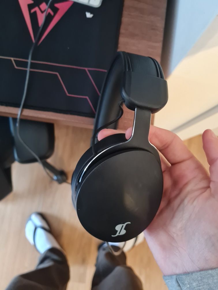 Fones Headset Estudio Stagg SHP-5000H Closed-Back Stereo Studio DJ Hea