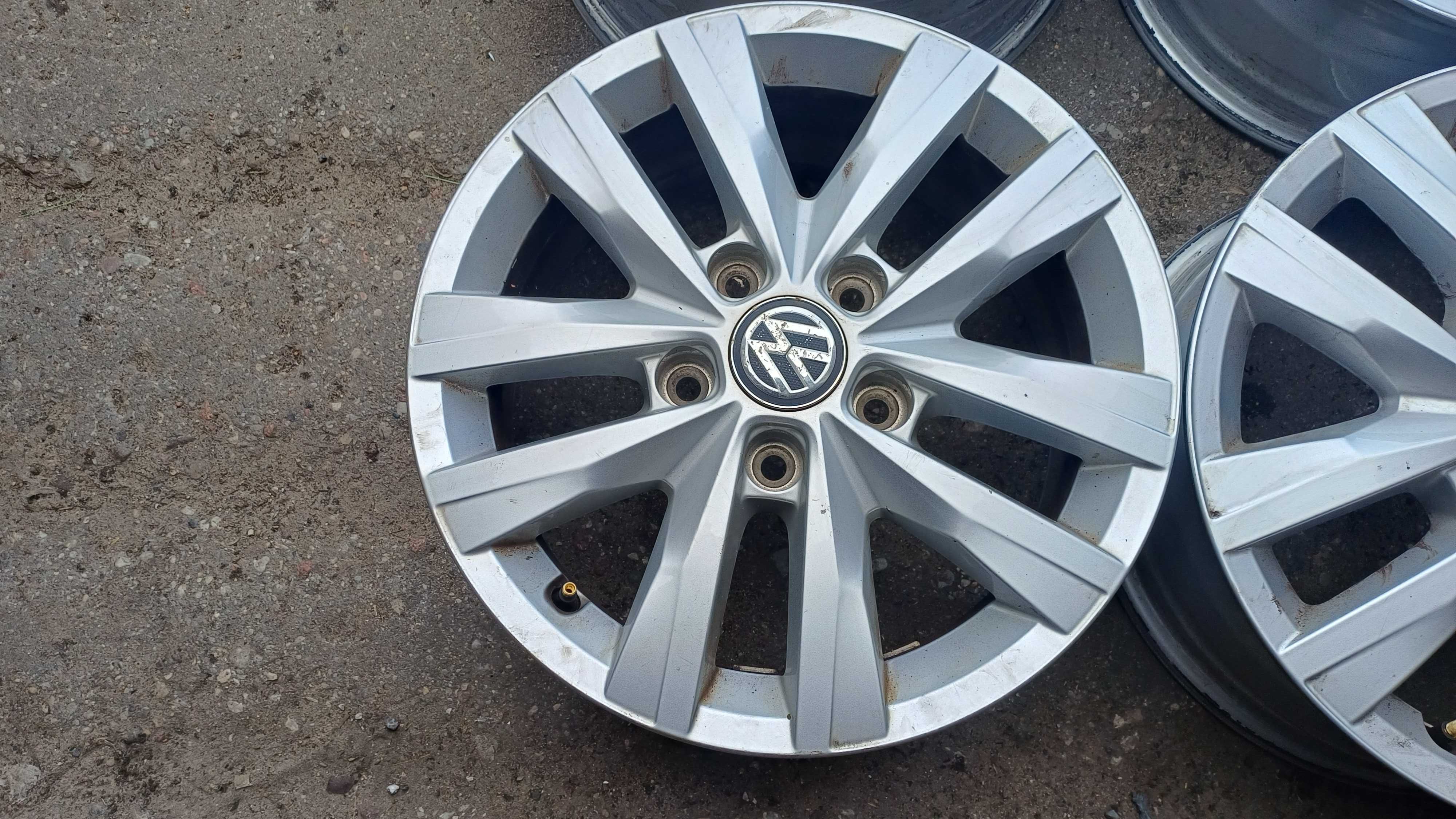 Felgi aluminiowe Vw Transporter T5 T6 T7 Crafter 2 Man TGE 5x120 16"
