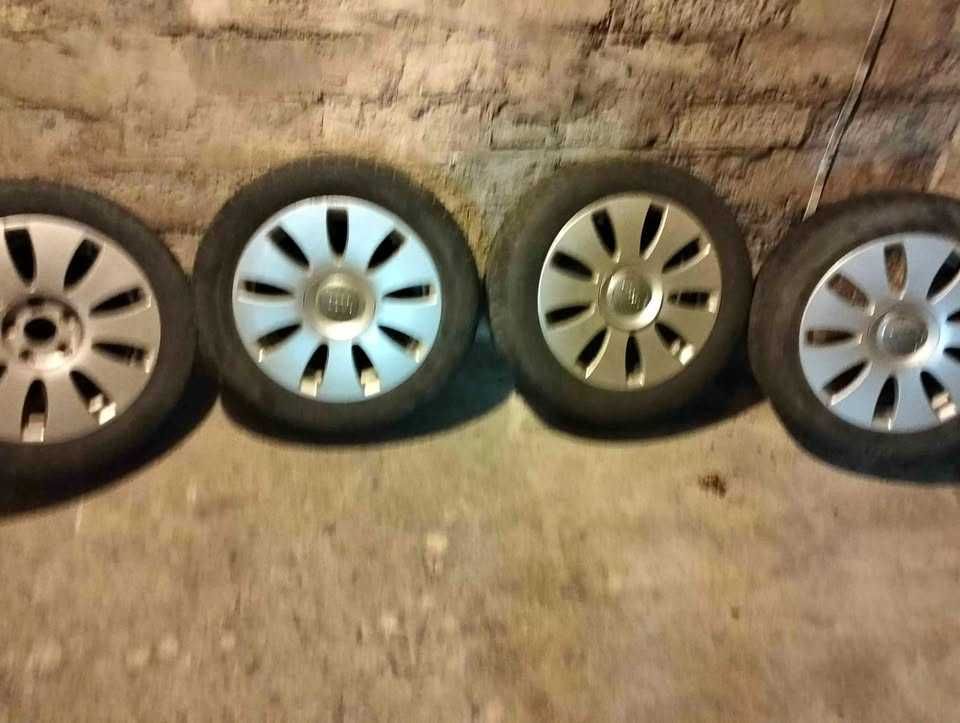 Felgi Audi A4 z oponami zimowymi 5x112 R16