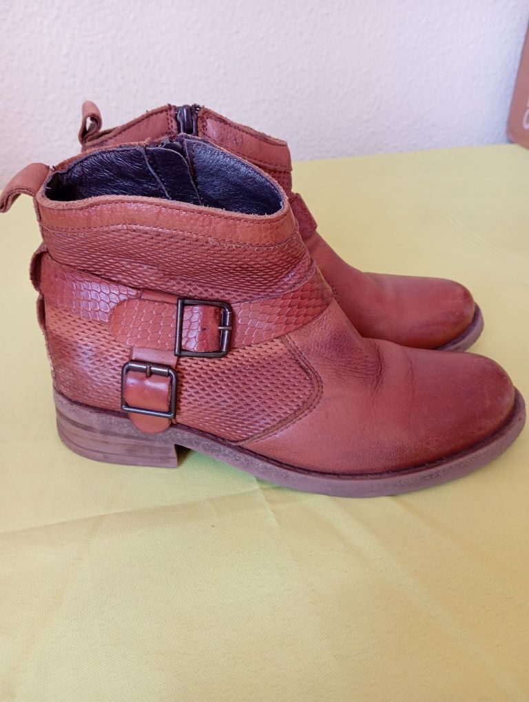 Botas curtas 36 em pele Seaside