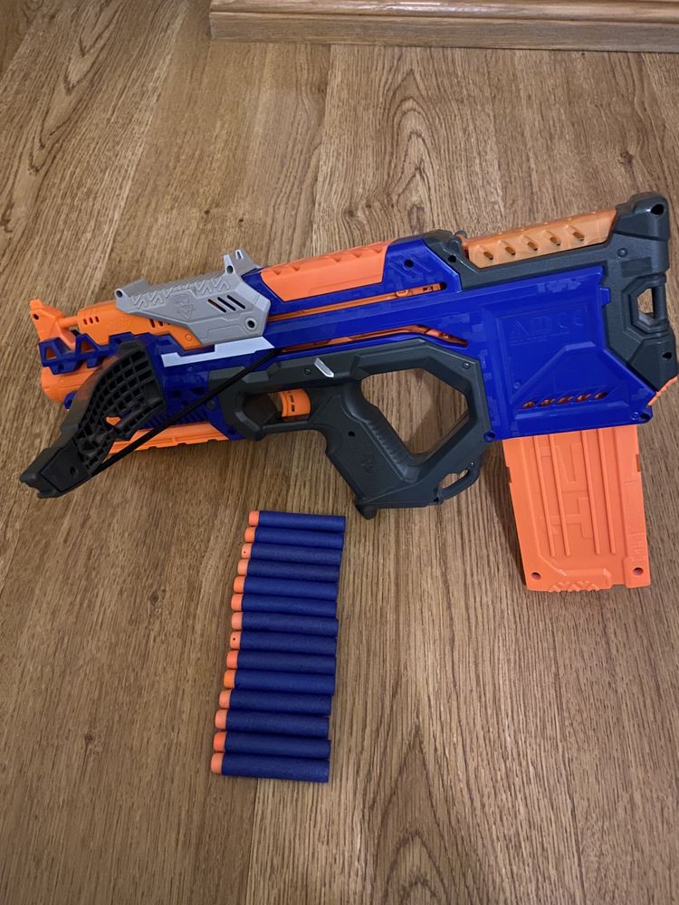 Nerf Crossbolt como nova!