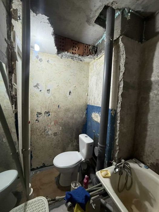 1к! квартира, Сади 2, 5/9 пов, 33 м2, частково демонтована під ремонт!