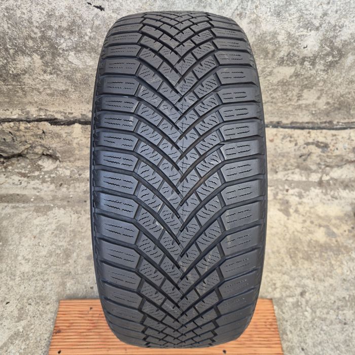 Opona Yokohama BluErth Winter 225/45/19 95V Zima 2022r 6mm