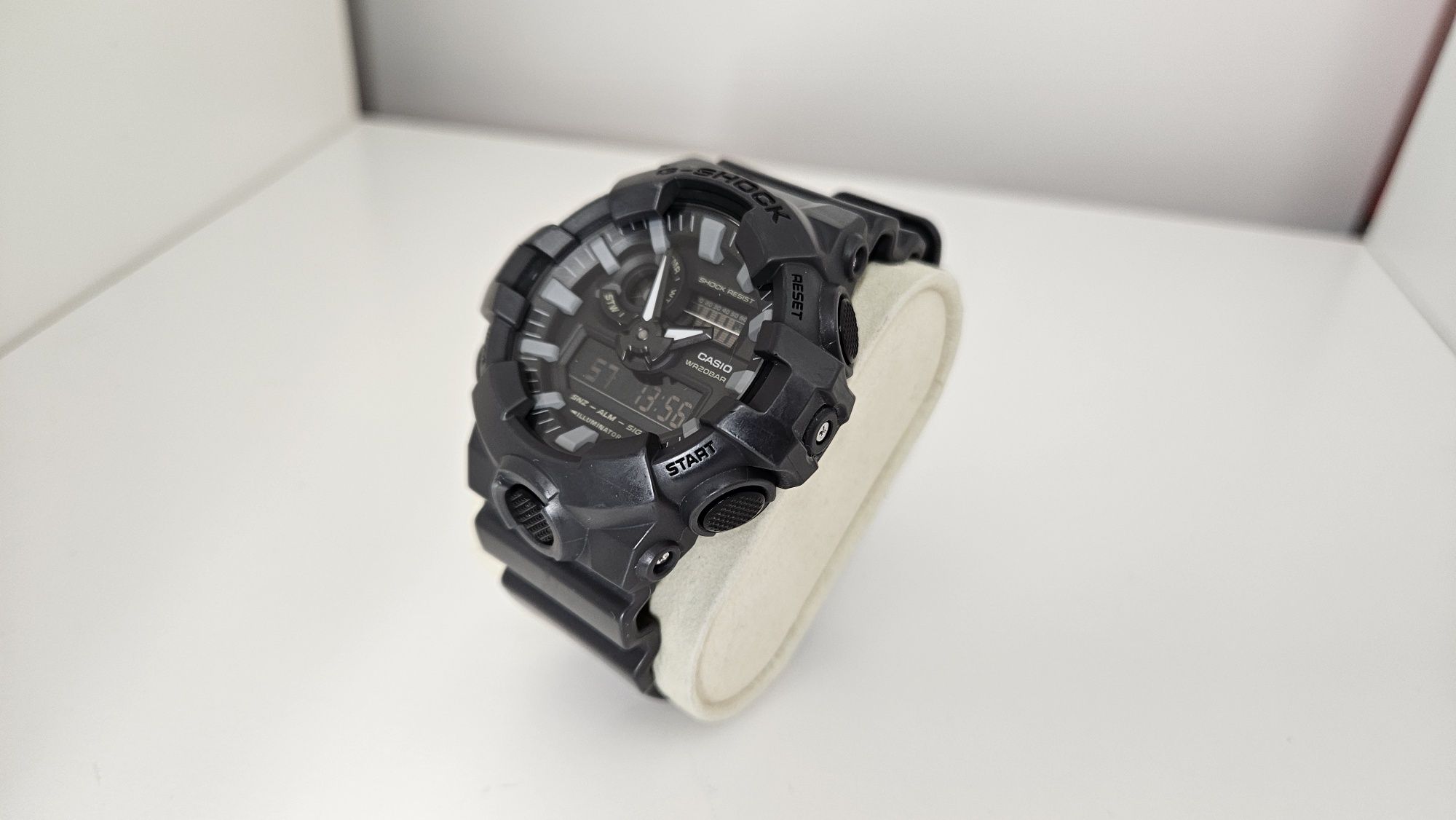 Casio GA-700UC-8AER MILITARY - Super stan
