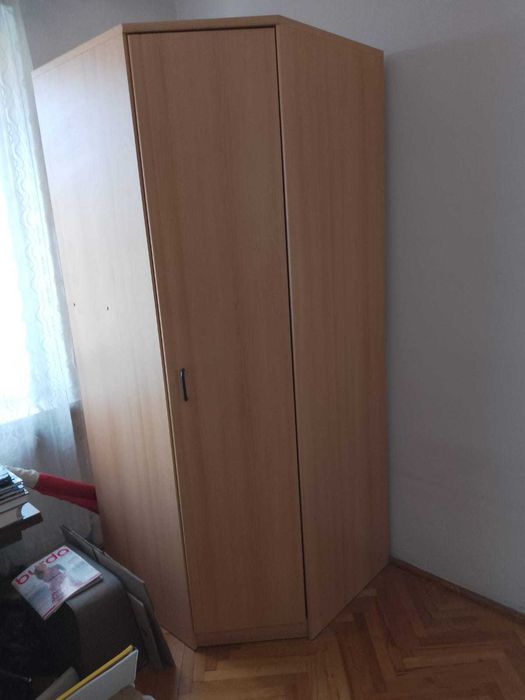 Meblościanka i szafa narożna do oddania