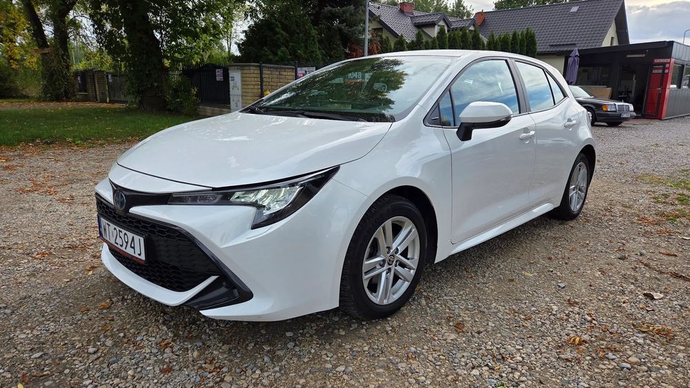 Toyota Corolla 1.8 HSD F-Vat 23% Bezwypadkowy Ast. Pasa Distronic kamera Navi