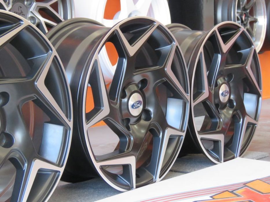 Jantes Look Ford Fiesta ST 15 x 6.5 et 40 4x108 Preto Matte