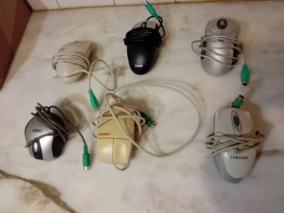 Conjunto de 6 Ratos de Computador Antigos Diversos