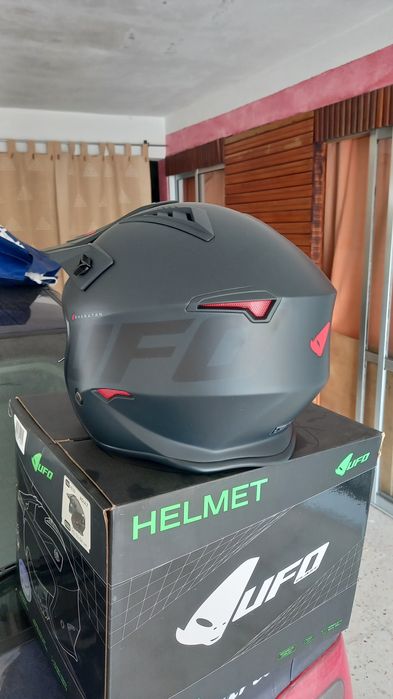 Capacete Jet UFO Sheratan he151 preto mate