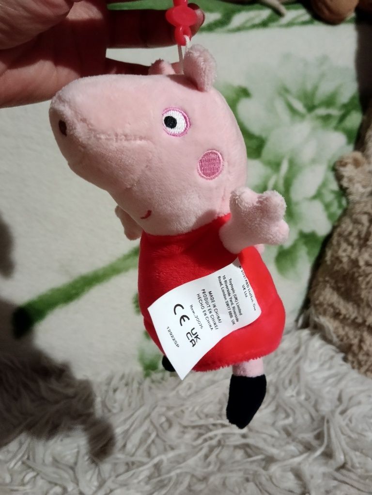 Новий брелок -іграшка свинка Пеппа