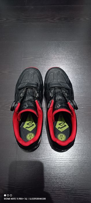 Sapatos SIDI e Spiuk tamanho 40 e 39