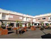Apartamento T1 na segunda linha de mar