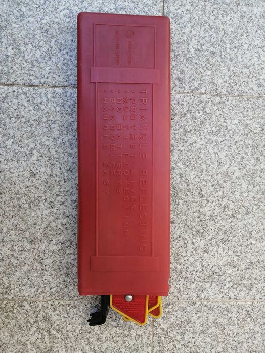 Triângulo para automóvel