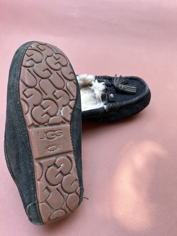 Мокасини жіночі на хутрі Ugg. Оригінал. 37