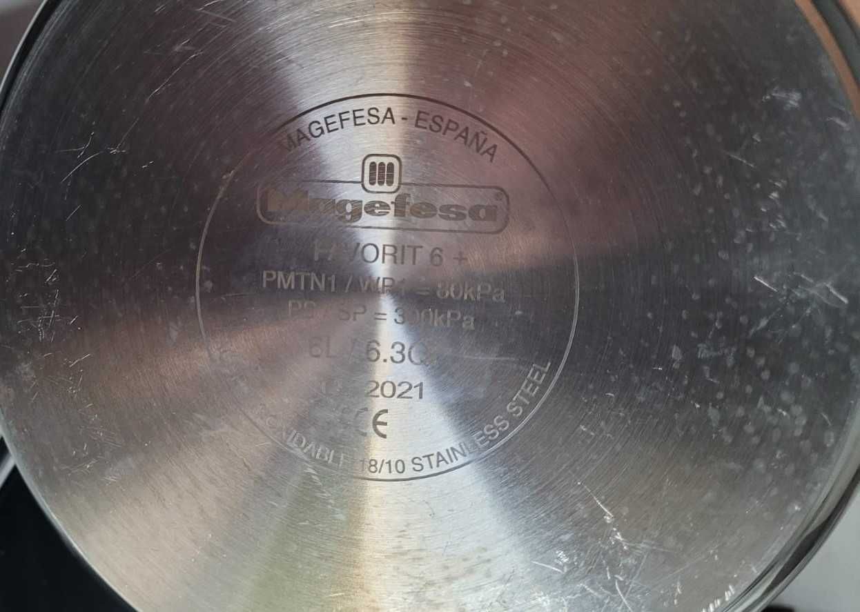Panela de Pressão Magefesa Favorit Inox 6 litros
