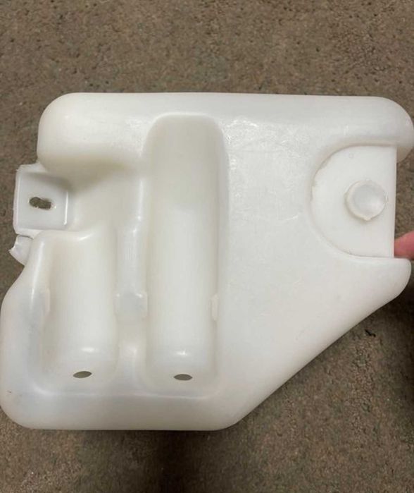 Бачок омывателя ВАЗ-1118 (под 2 мотор) калина