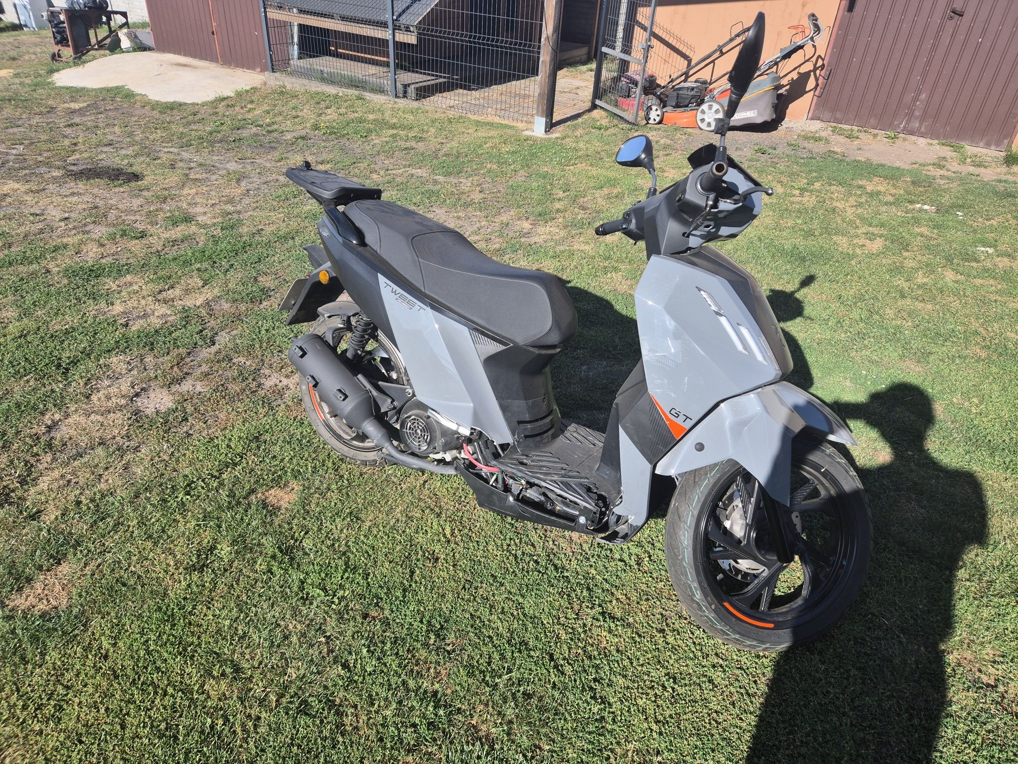 Peugeot tweet gt 125 abs leży 24r