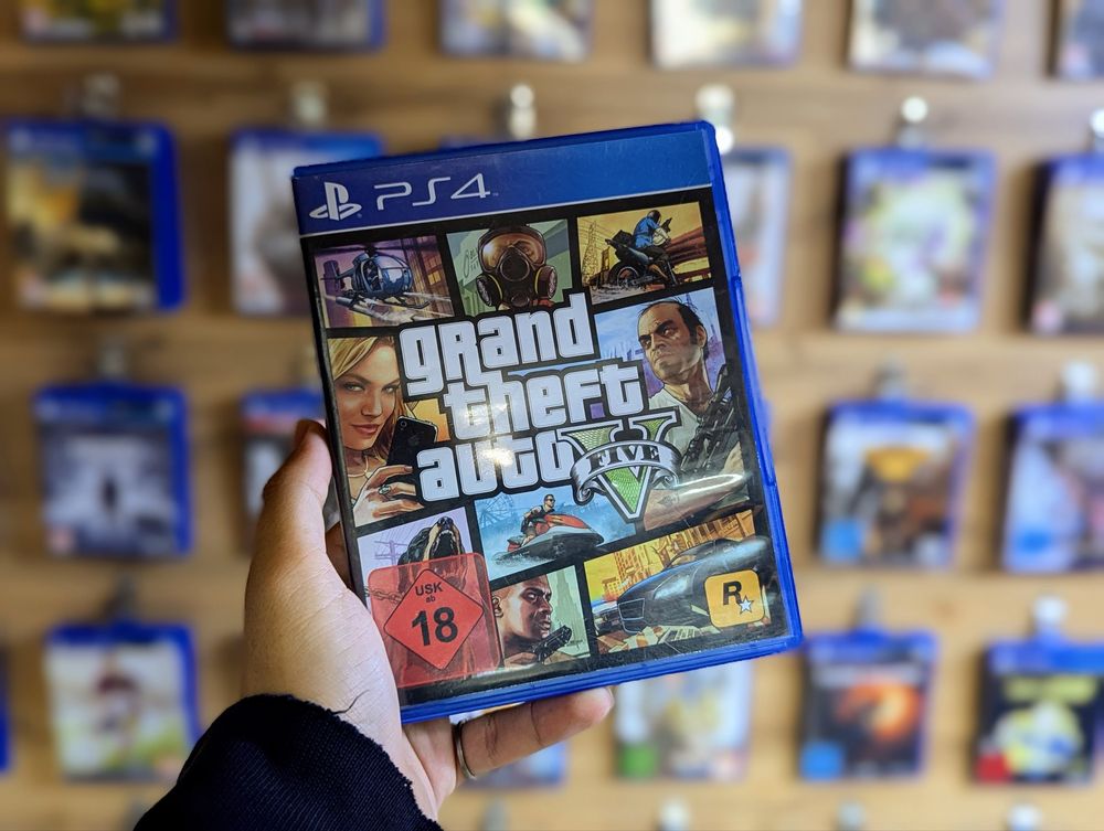 PlayStation 4 Pro 1ТБ + Гра GTA V (ГАРАНТІЯ 12 МІСЯЦІВ)
