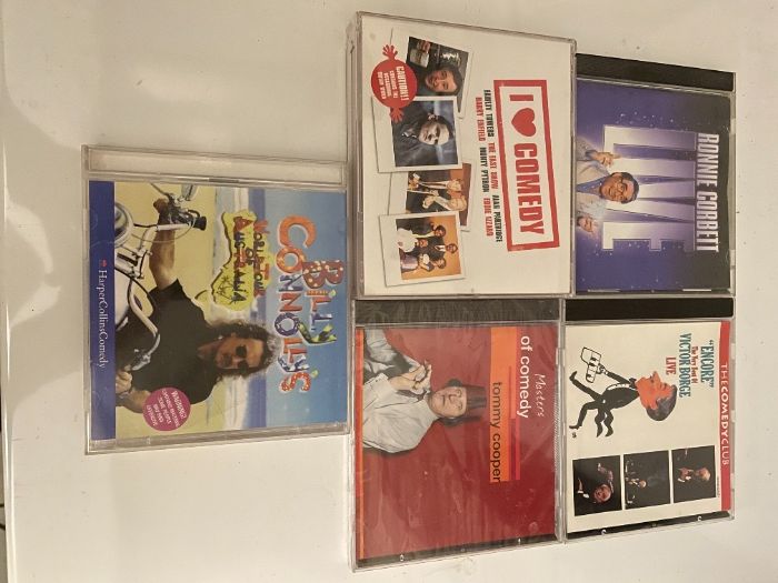 CD Áudio de comédia britânica 5 CDs (1 duplo)
