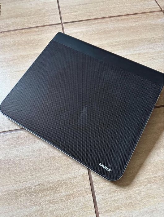 Zalman Chłodząca ZM-NC3500 czarna (4x hub USB, do 17,3")